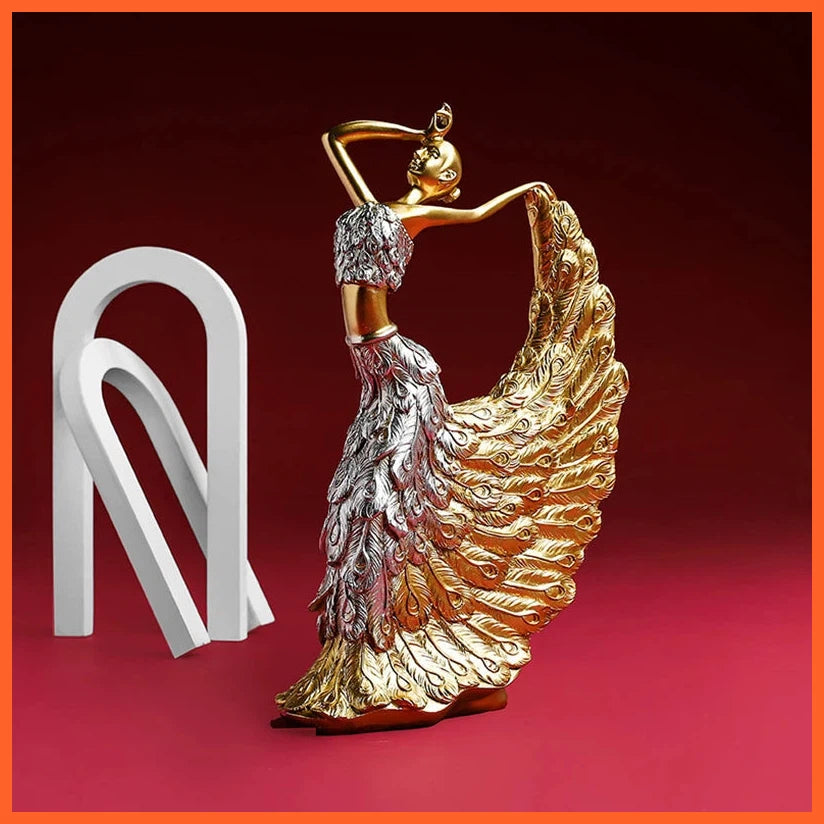 Resin Retro Peacock Dancer Statue Figurines For Interior Decorations