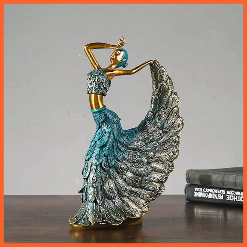 Resin Retro Peacock Dancer Statue Figurines For Interior Decorations