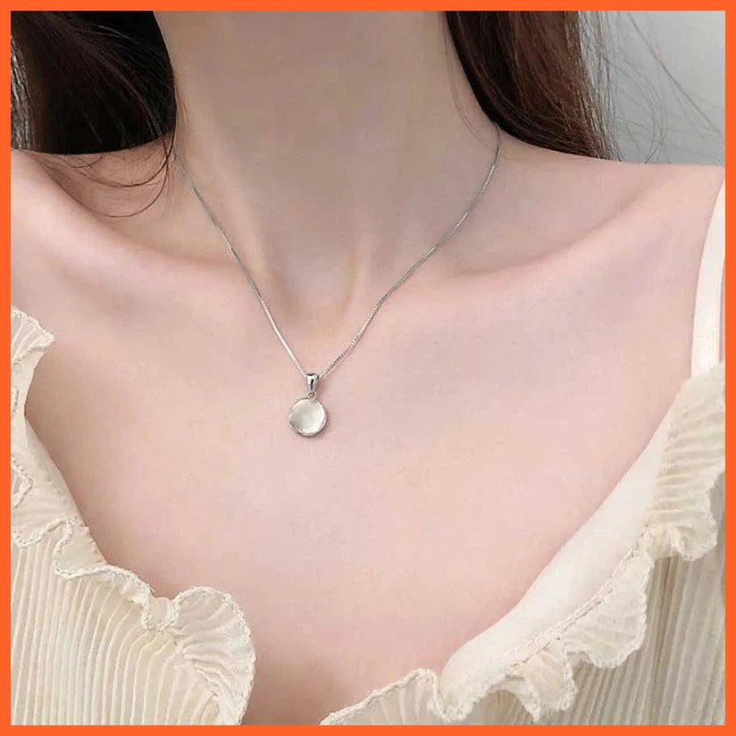 Luxury White Round Moonstone Pendant Necklaces Women