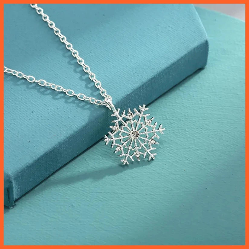 Merry Christmas Exquisite Zircon Elk Necklaces For Women