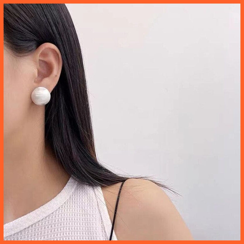 whatagift.com.au 2023 New Fashion Minimal Design Gold Silver Color Spherical Matte Metal Ear Studs Women's Fashion Perforated Earrings Jewelry