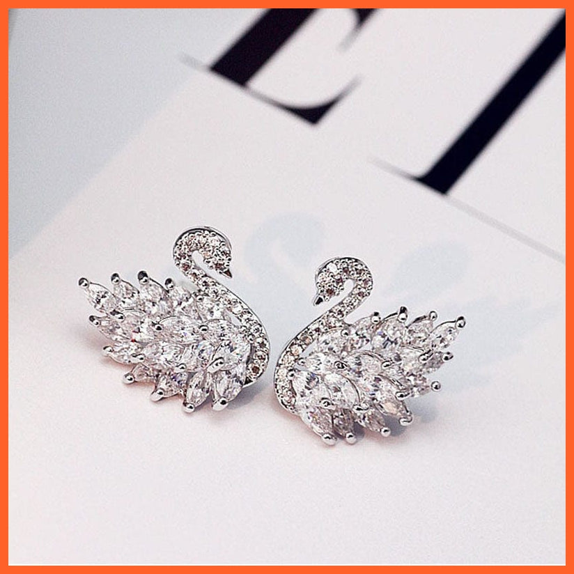 whatagift.com.au White Swan Crystal Black Swan Vintage Stud Earrings