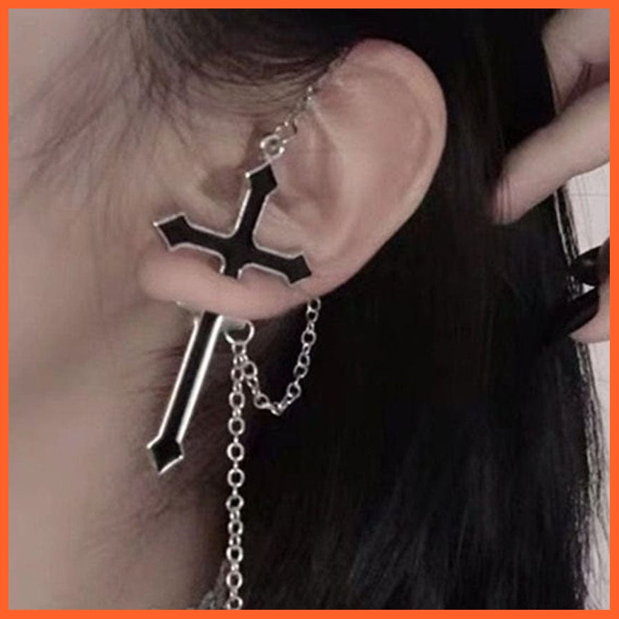 whatagift.uk 2 earrings Skull Grunge Stud Style Asymmetric Clip Earrings for Women