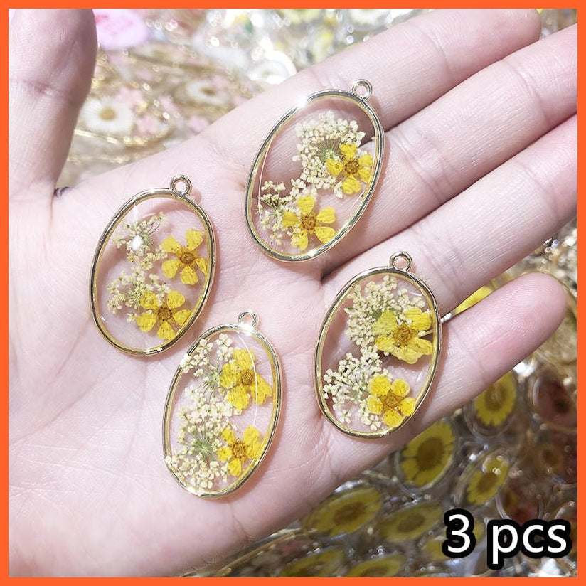 whatagift.com.au 3 PCS Yellow 3-4Pcs Oval Transparent Resin Real Dried Flower Petal Charms Pendant for Jewelry Making