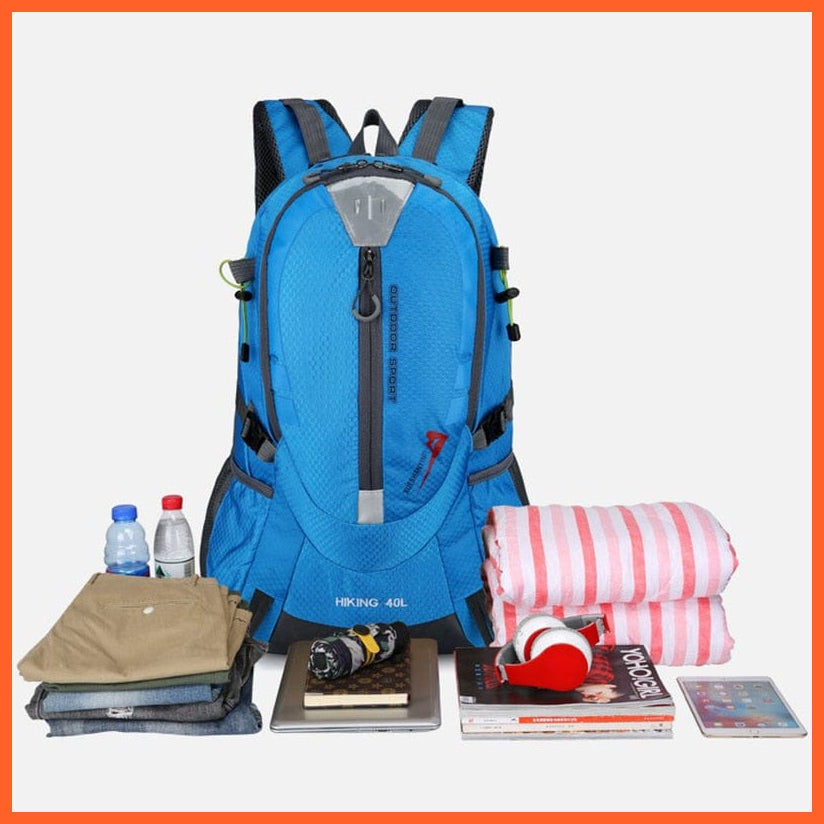 whatagift.com.au 40L Waterproof  TravelBackpack Men