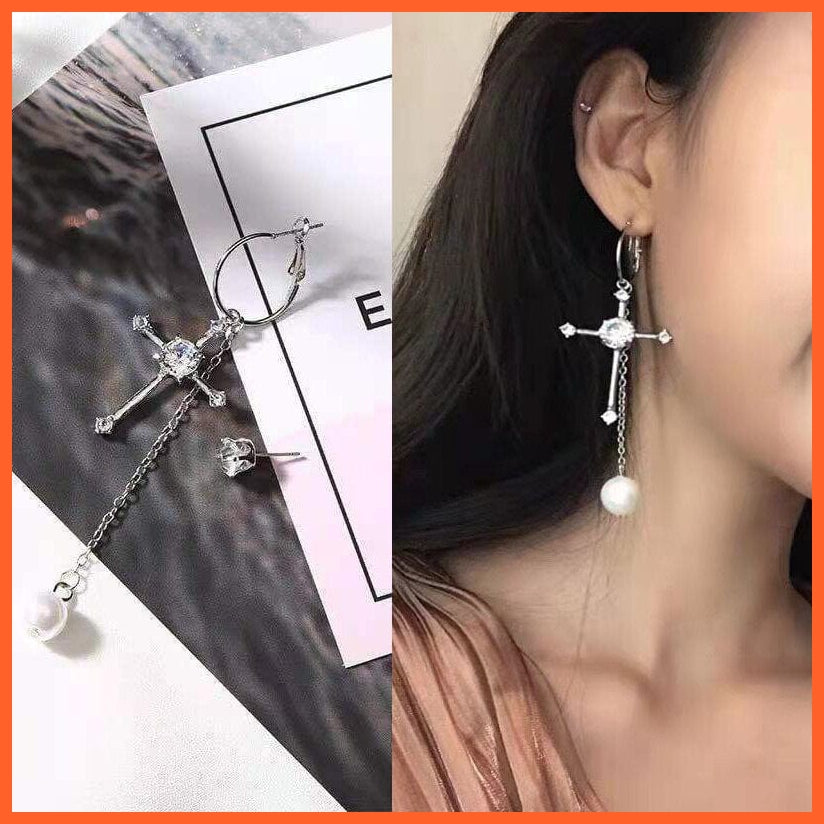 whatagift.uk A pair of 13 Skull Grunge Stud Style Asymmetric Clip Earrings for Women