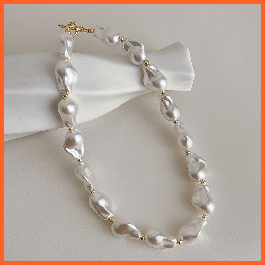 whatagift.com.au A Retro Classic Large Irregular Baroque Pearl Necklace For Women