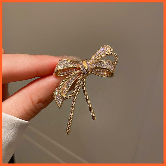 whatagift.com.au Brooches Pearl Rhinestone Wreath Butterfly Brooch for Women | Trendy Elegant Circle Leaf Brooch Pins Party Wedding Gifts