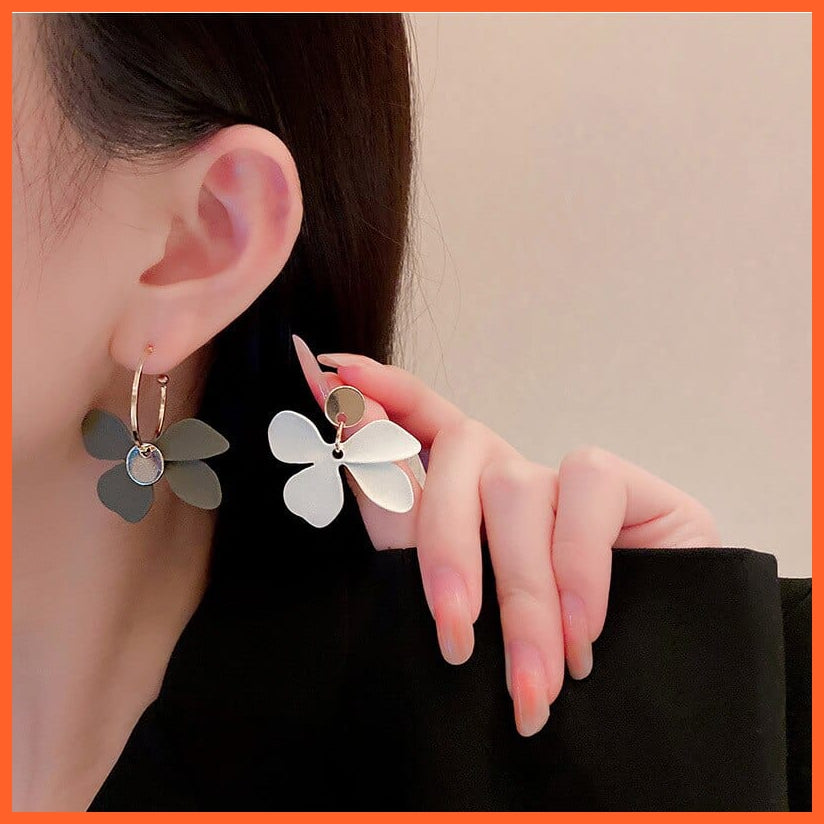 whatagift.com.au Daisy Flower Bee Stud Earrings For Women | Sunflower Butterfly Zircon Asymmetrical Earring