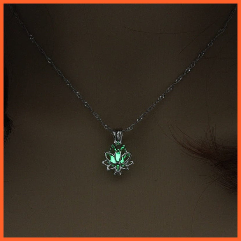whatagift.com.au green Moon Glowing Necklace | Glow in the Dark Halloween Pendant