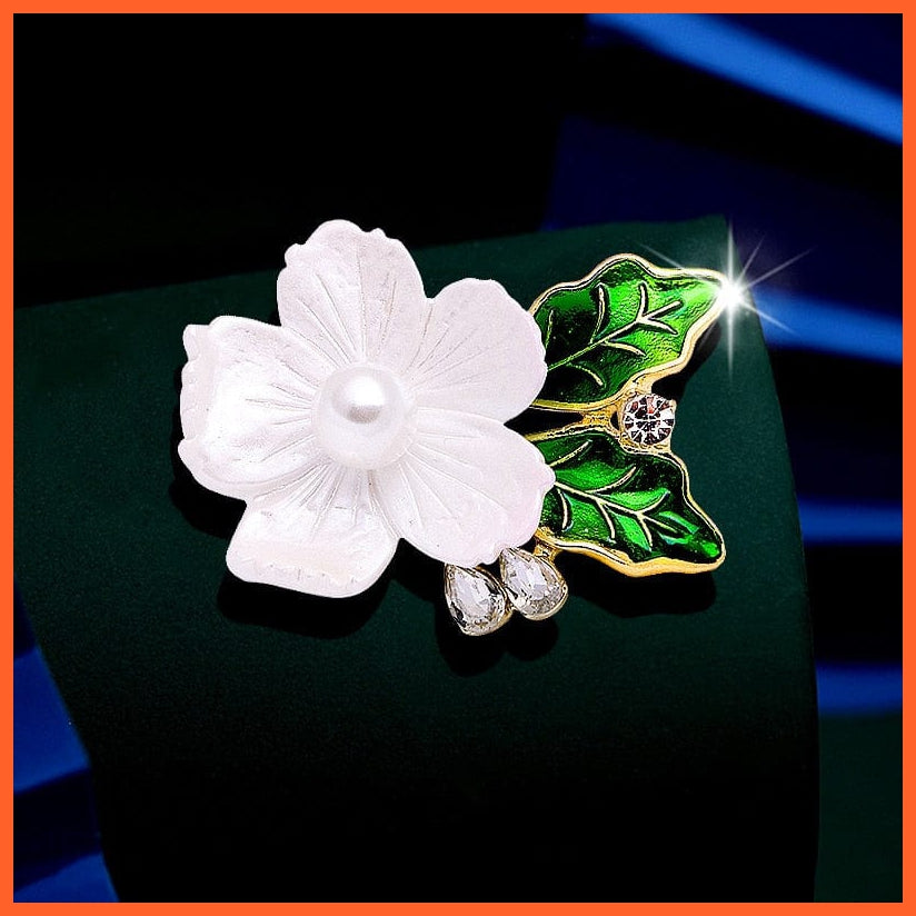 whatagift.com.au Shell Flower Pearl Badges and Brooch Pins For Women