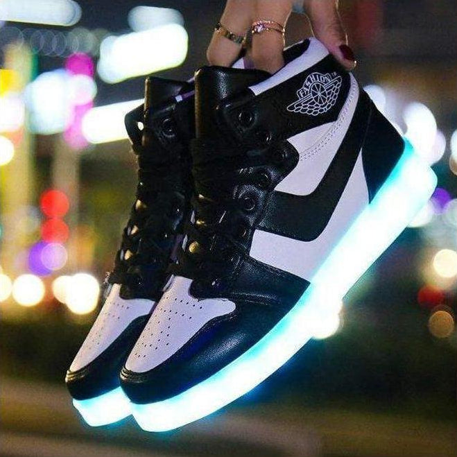 Led Sports Shoes Sneakers High Top Usb - B & W | whatagift.com.au.