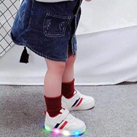 Kimmy White Led Sneakers Shoes For Kids - Black & White For Toddlers | whatagift.com.au.