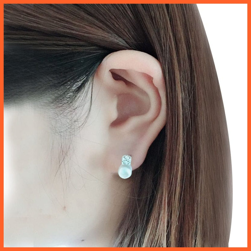 whatagift.com.au Silver Earrings With Black Natural Freshwater Pearl